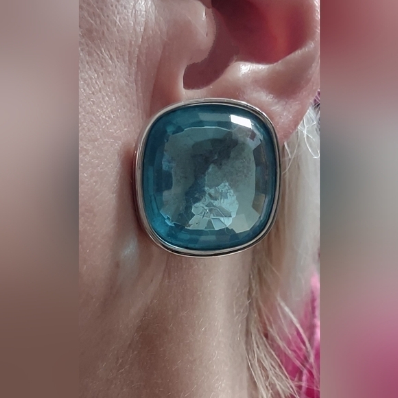 Vintage 1950's Clip-On Earrings - Picture 5 of 5